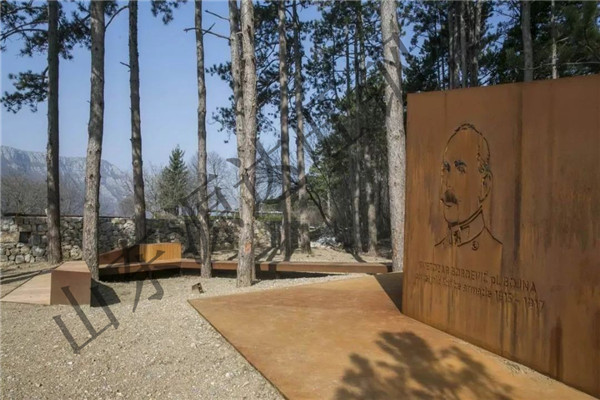 Q55ONH耐候板表面被腐蝕的清理及清理后樣維護方